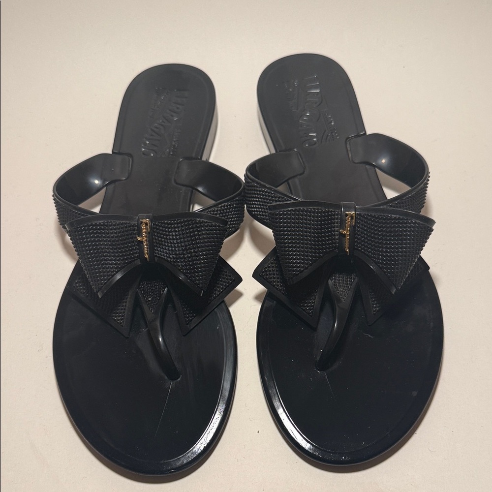 Salvatore Ferragamo Vera Jelly Black Bow Sandals 7